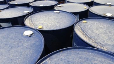 Photo of سعر النفط يتراجع علي الرغم من الهبوط المفاجئ لمخزونات النفط الأمريكية